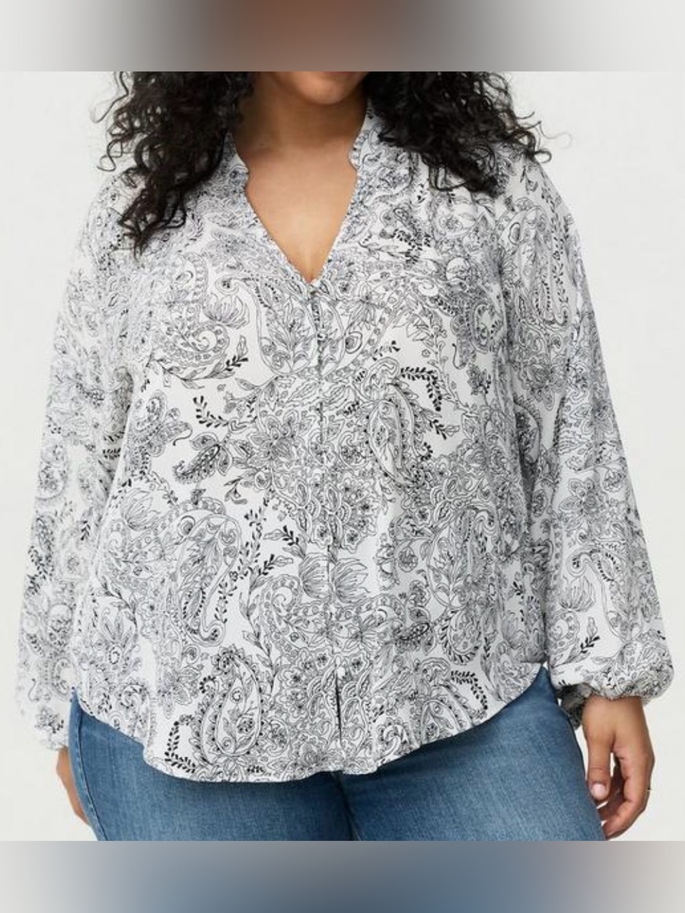 NWT Torrid Georgette button front ruffle neck blouse, Torrid size 5, 5X